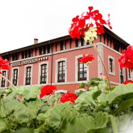 Hotel Imperion Onís Exterior foto